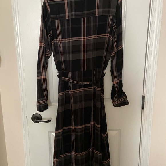 Plaid Knee-Length Buttoned Dress universal thread M nwt - Picture 4 of 5